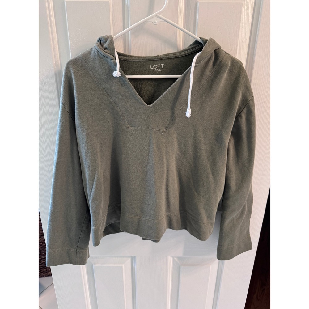 LOFT Outlet Womens Olive Green V-Neck Cropped Hoodie Sweatshirt Size M - Picture 2 of 11